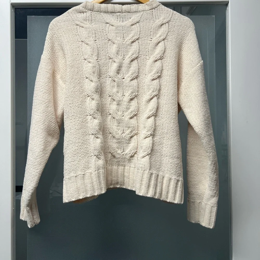 NWOT A&E Cable Knit off-white Sweater - Picture 5 of 7